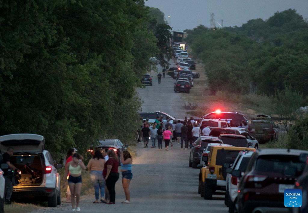 50 migrantes morrem dentro de caminhão nos EUA 