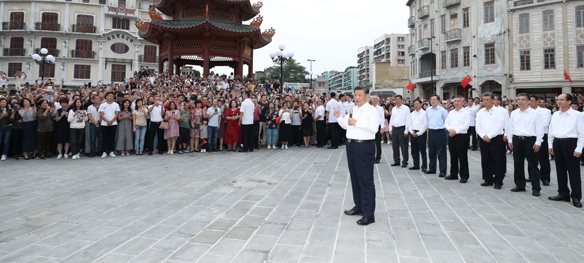 Xi inspeciona cidade chinesa de Shantou