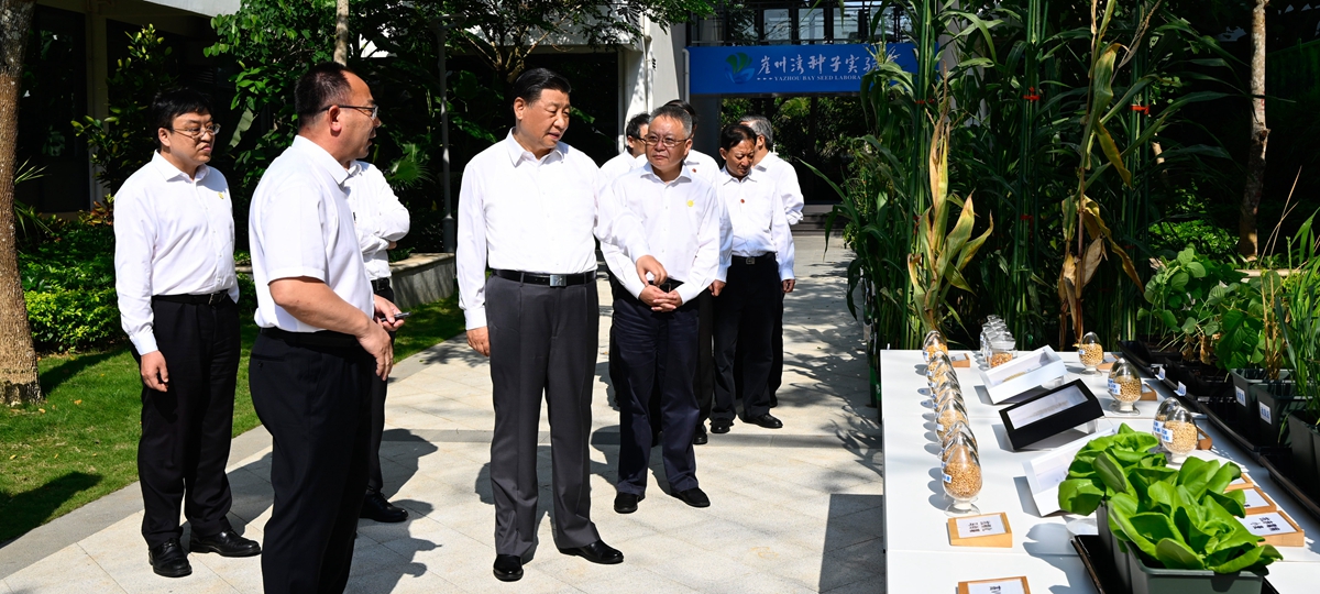 Xi inspeciona Província de Hainan, no sul da China
