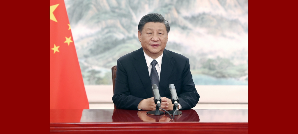 Presidente chinês discursa no 25º Fórum Econômico Internacional de São Petersburgo