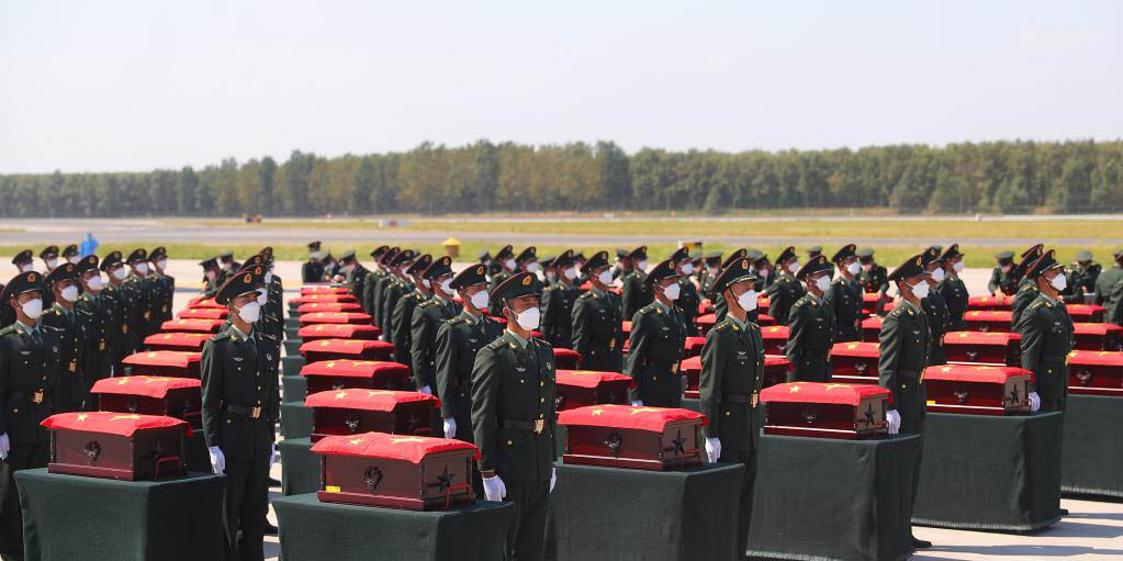 Restos mortais de 109 soldados chineses mortos na Guerra da Coreia retornam à pátria