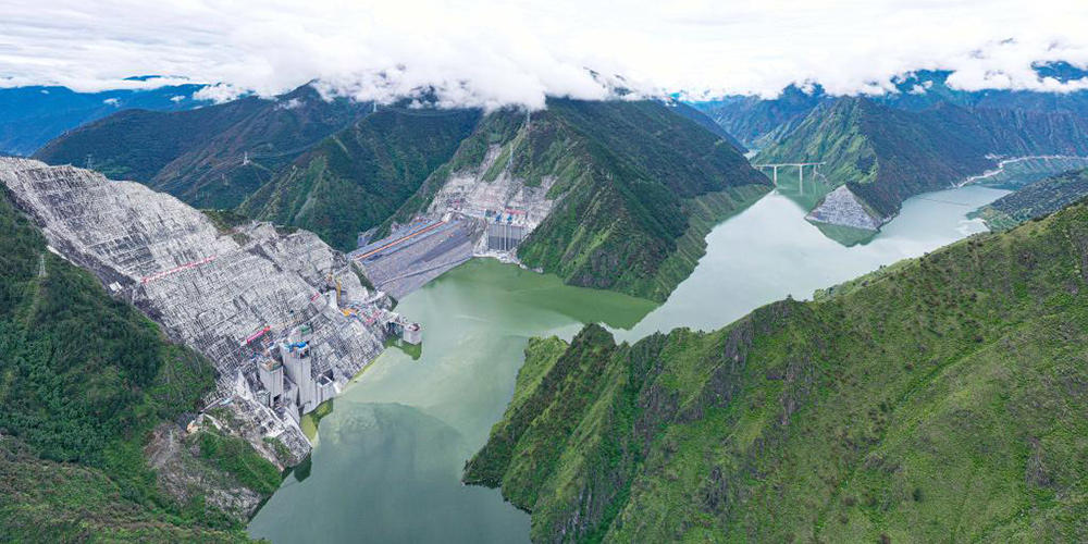 Megausina hidrelétrica mais alta da China entra em operação