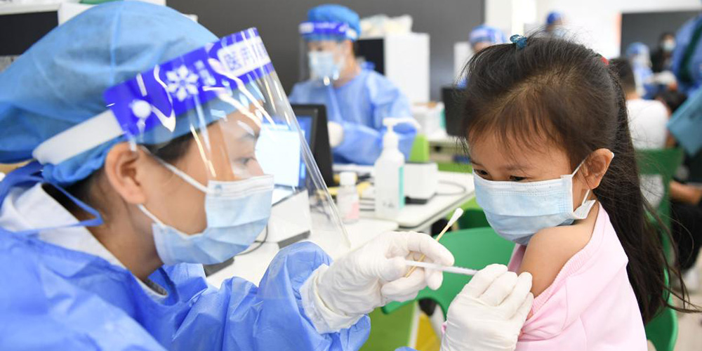 Cidade chinesa de Guangzhou começa começa a vacinar crianças de 3 a 11 anos contra COVID-19