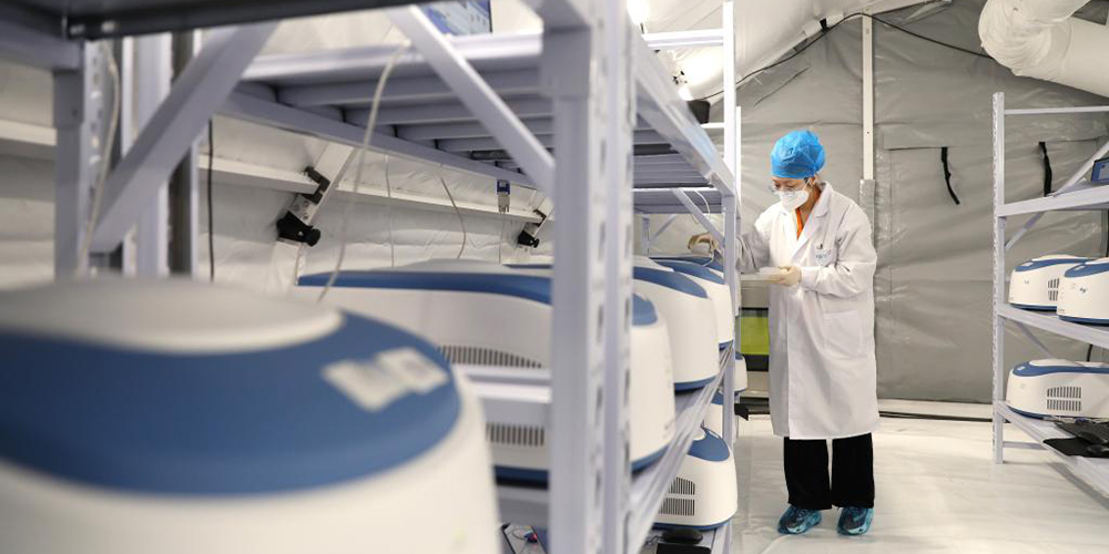 Laboratório inflável para testes da COVID-19 entra em operação em Liaoning