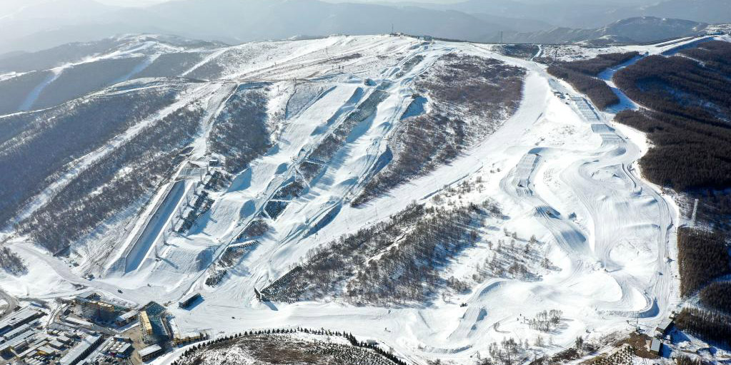 Seguem em andamento os preparativos da Estância de Esqui Yunding para Beijing 2022 no norte da China