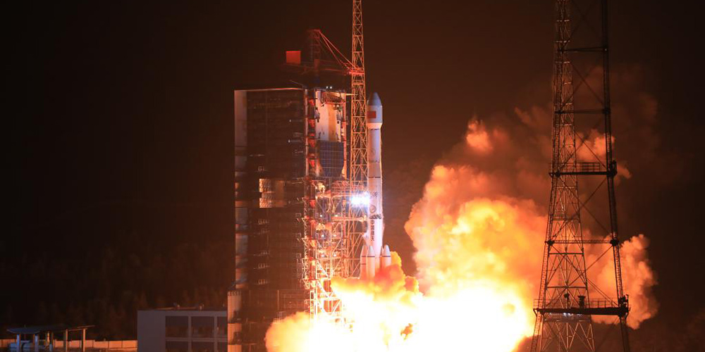 China lança novo satélite retransmissor Tianlian