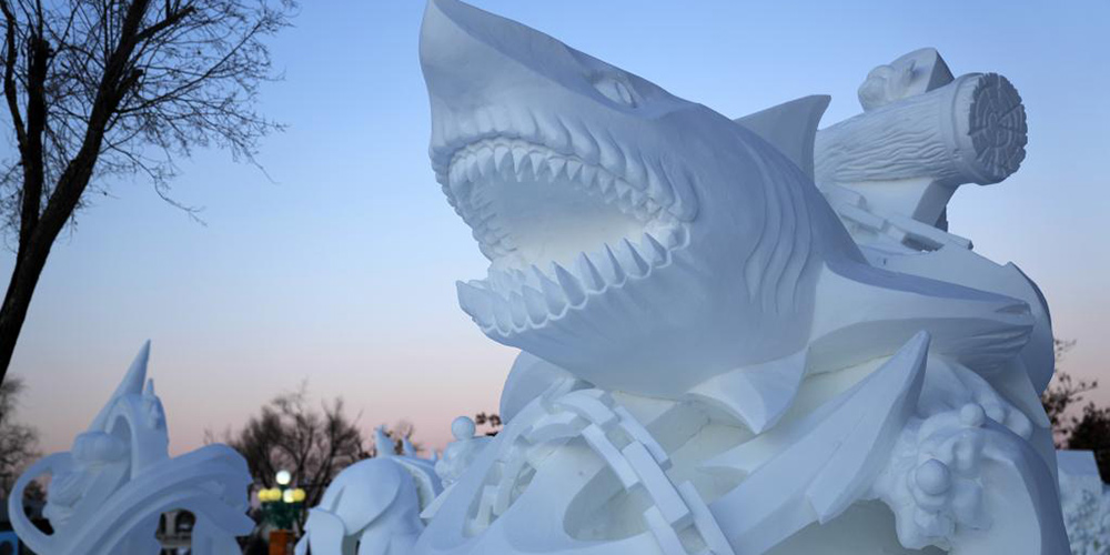 Termina o 28º concurso de esculturas de neve de Harbin
