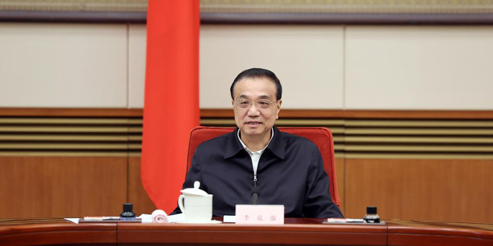 Primeiro-ministro chinês enfatiza implementação de macropolíticas de forma inovadora