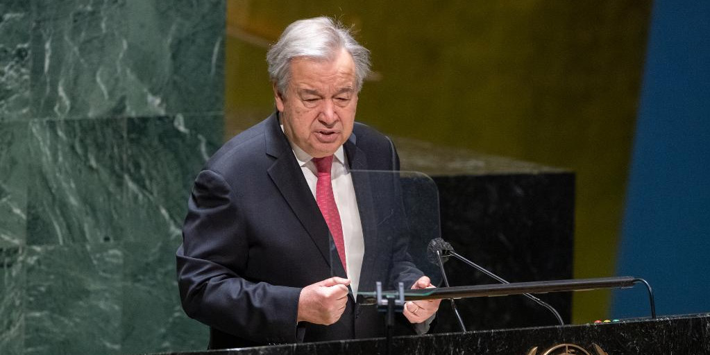 Chefe da ONU levanta cinco alarmes para 2022