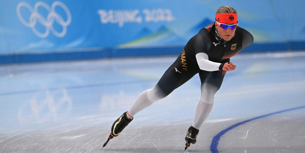 Claudia Pechstein, patinadora de velocidade alemã de 49 anos, será a mulher mais velha a competir nos Jogos Olímpicos de Inverno de Beijing