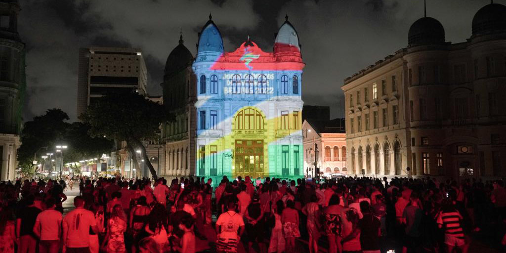 Recife celebra o Ano Novo Chinês e os Jogos Olímpicos de Inverno de Beijing com show de luzes