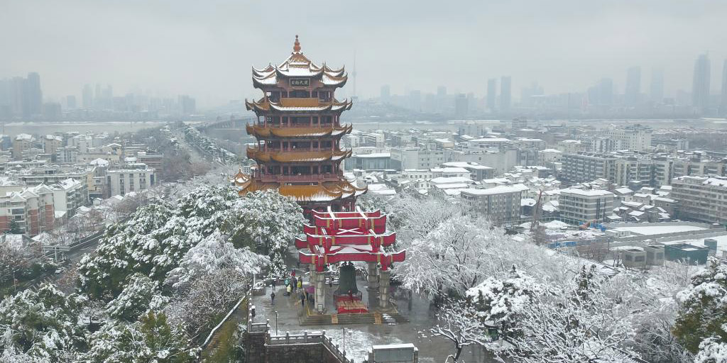 Neve atinge Wuhan, no centro da China