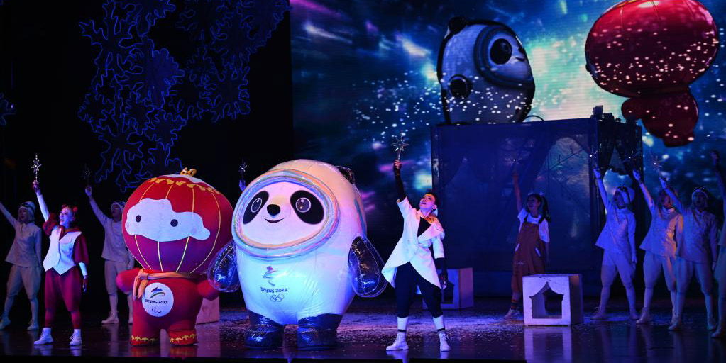 Beijing recebe musical infantil destacando o mascote de Beijing 2022