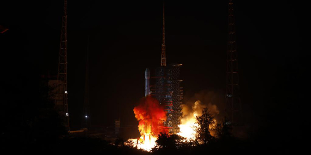 China lança satélite Zhongxing-6D