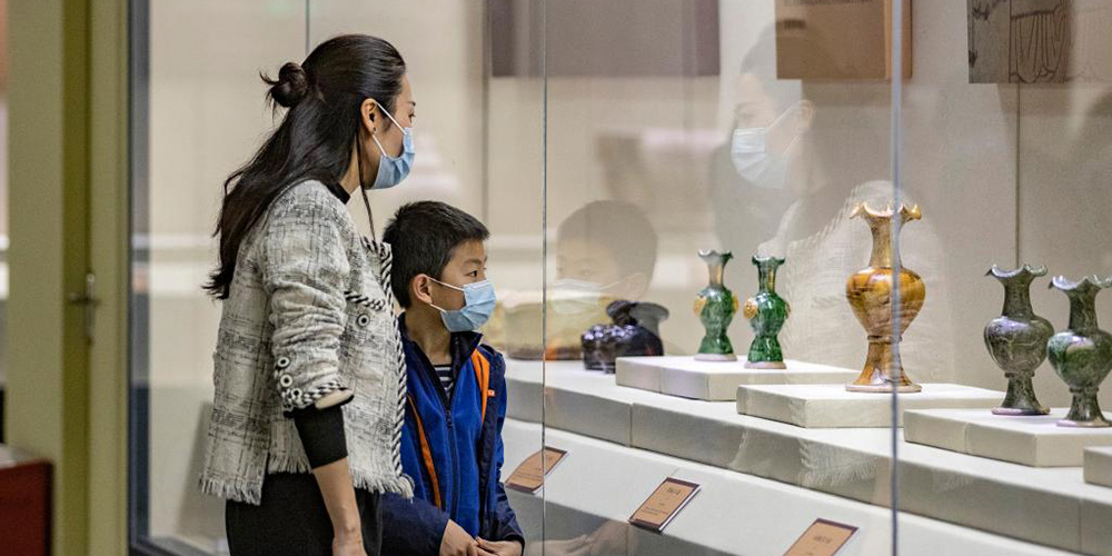 Exposição reúne preciosas relíquias culturais em Chongqing