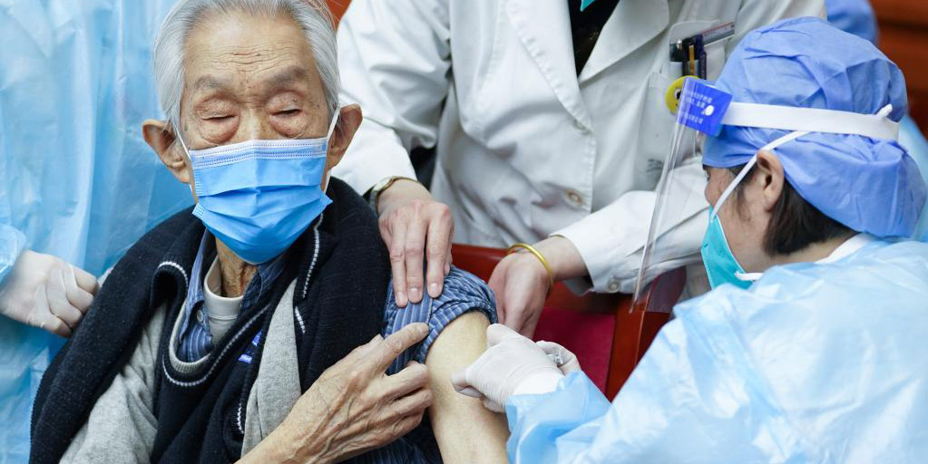 Distrito de Dongcheng abre pontos de vacinação contra COVID-19 exclusivos para idosos