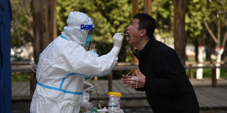 Moradores de Xining fazem testes de ácido nucleico