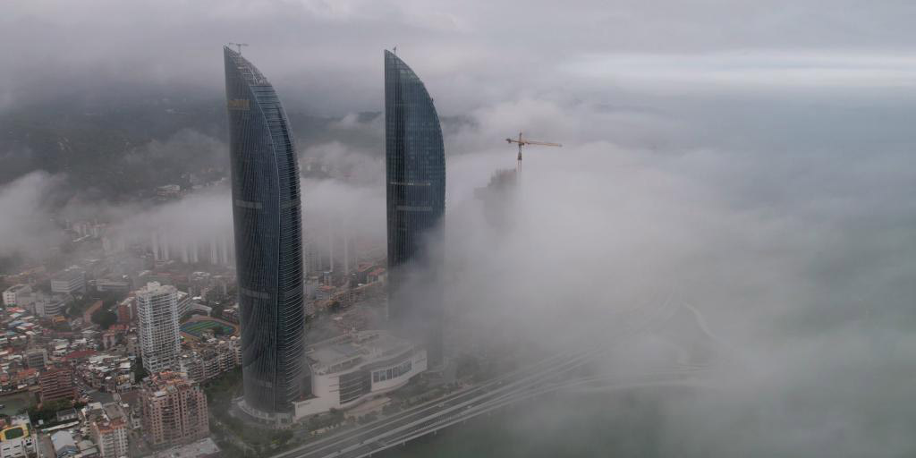 Cenário de nevoeiro de advecção em Xiamen