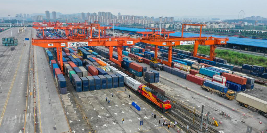 Novo trem de carga internacional de Chongqing para Ásia do Sul inicia operação experimental