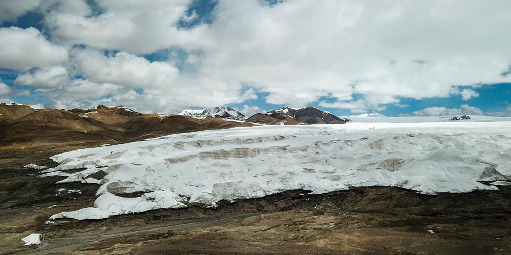 Paisagem de geleiras no Tibet, sudoeste da China