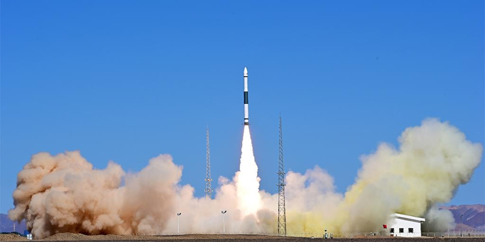 China lança novo satélite de teste